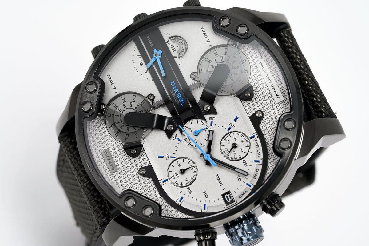 Diesel Men's Chronograph Watch Mr Daddy 2.0 Grey DZ7420 – Watches