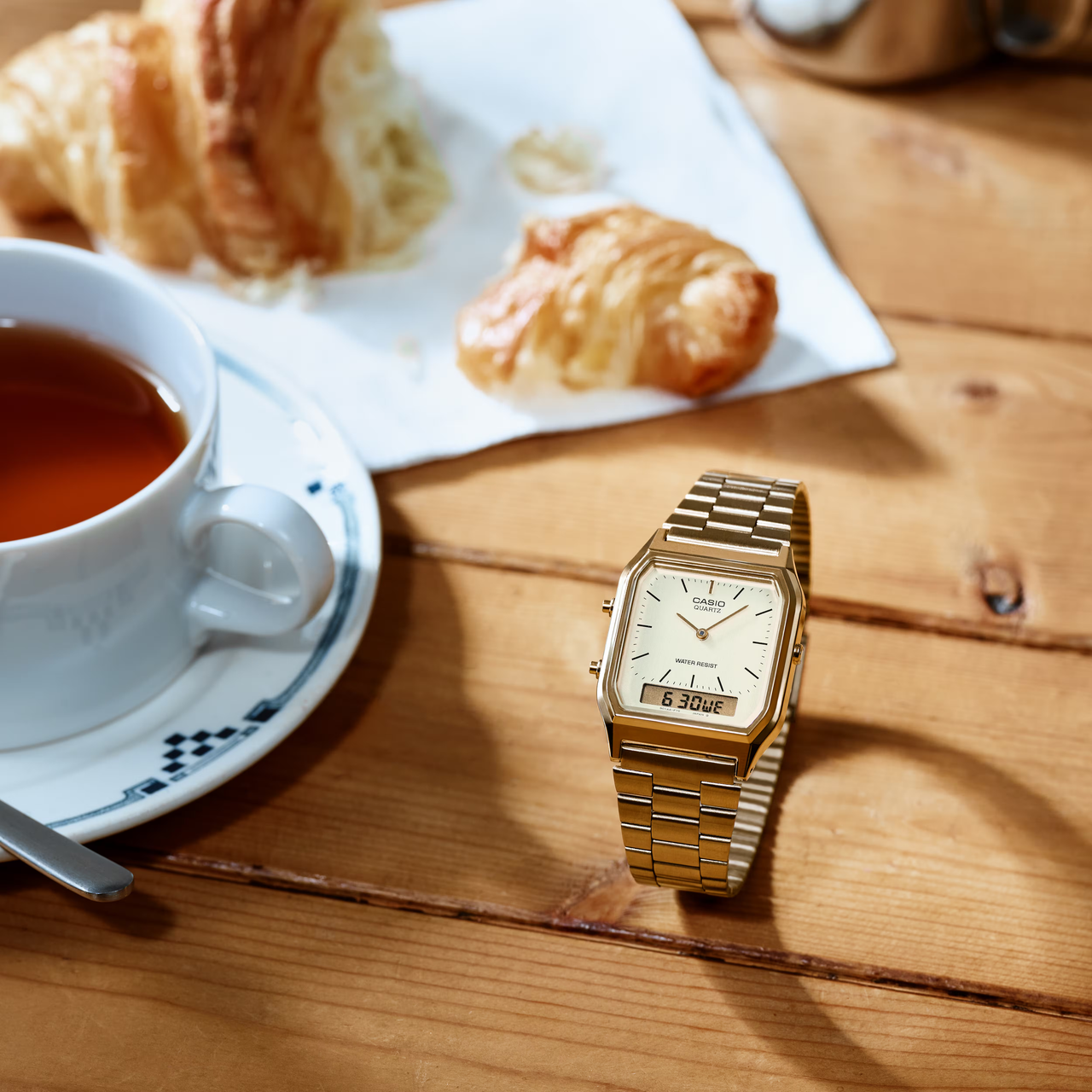 Casio Watch Vintage Retro Dual Time Gold