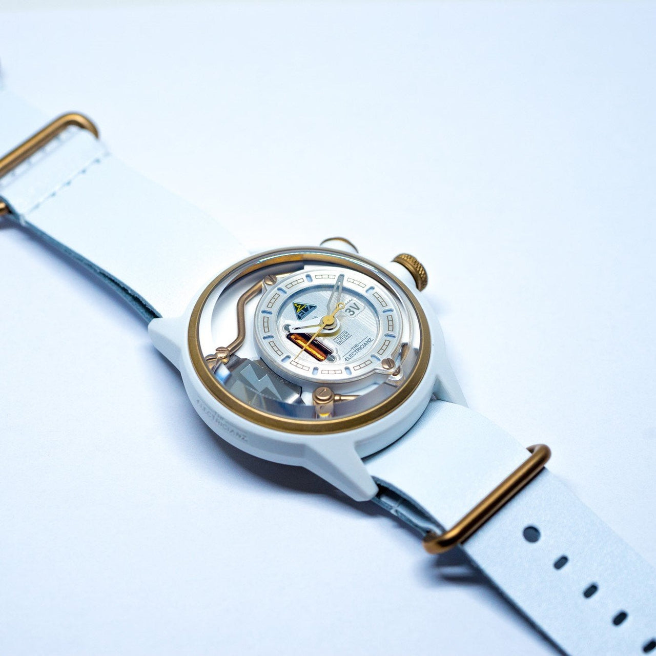 Analogue Watch - Electricianz White Snow Watch ZZ-A1C/04