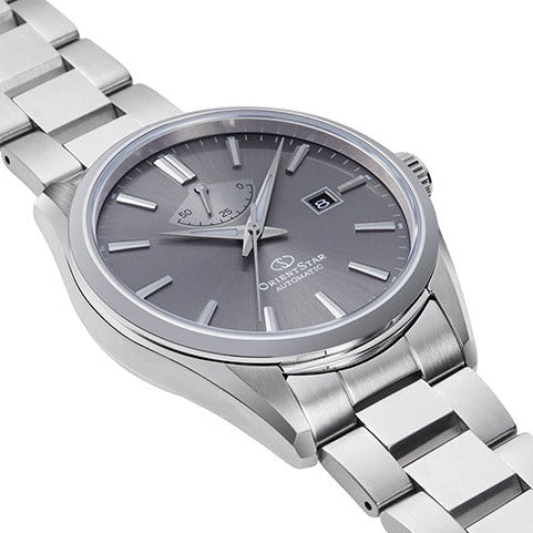 Mechanical Watch - Orient Star Basic Date Classic Men's Silver Watch RE-AU0404N00B