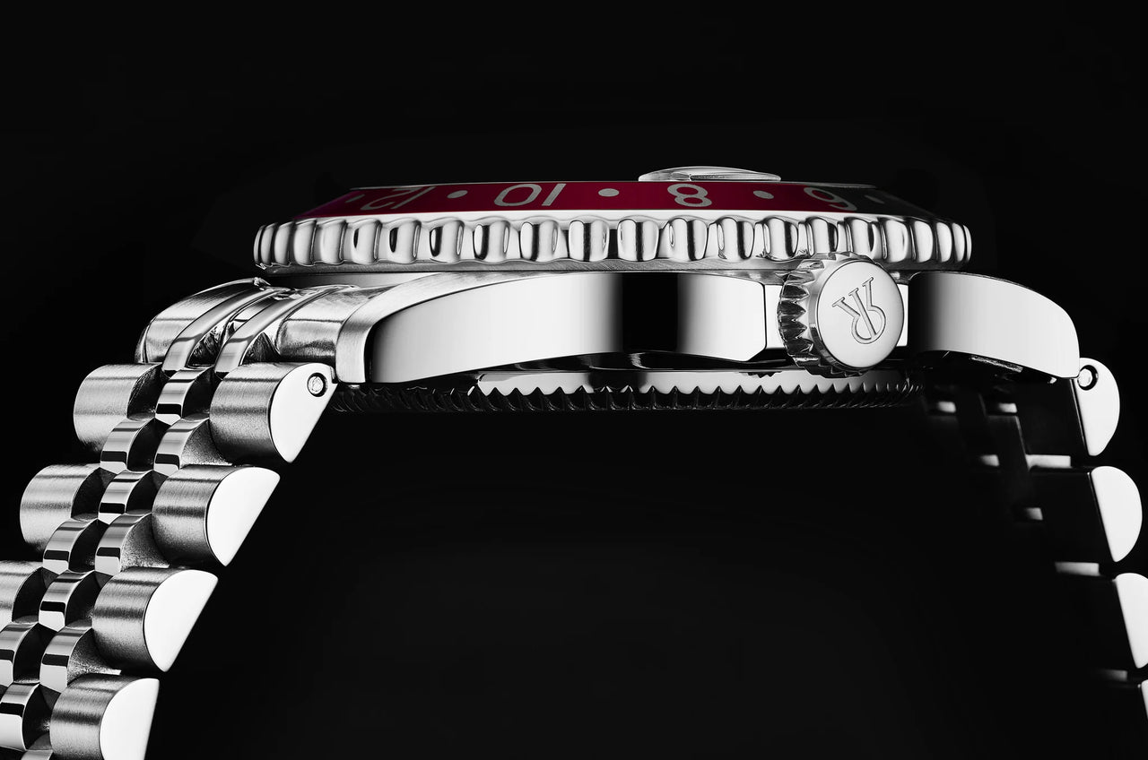 Revue Thommen Diver GMT Men's 42mm Black Red Automatic Watch