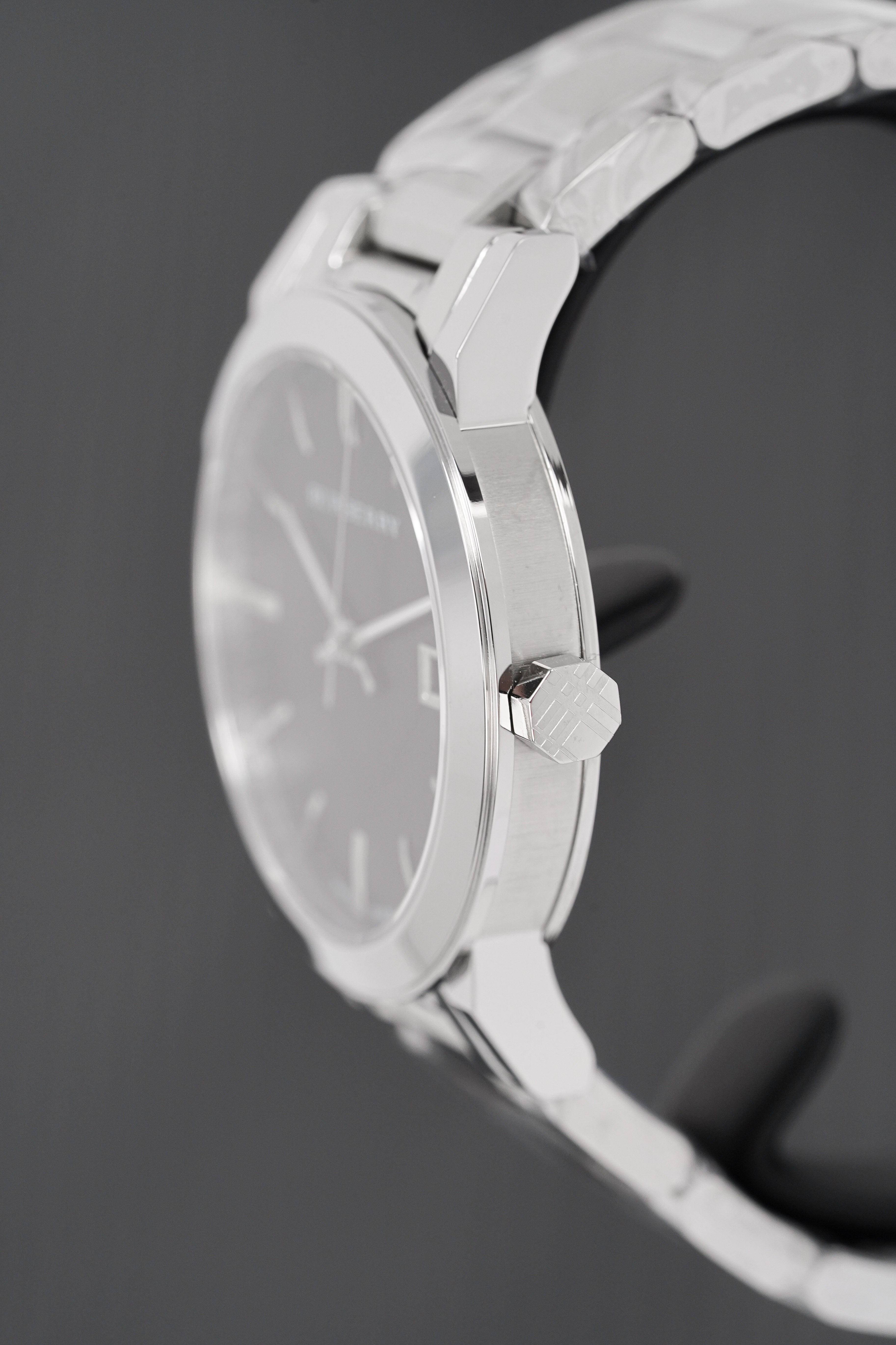 Burberry Unisex Watch | The City Black Steel 38mm – Watches & Crystals