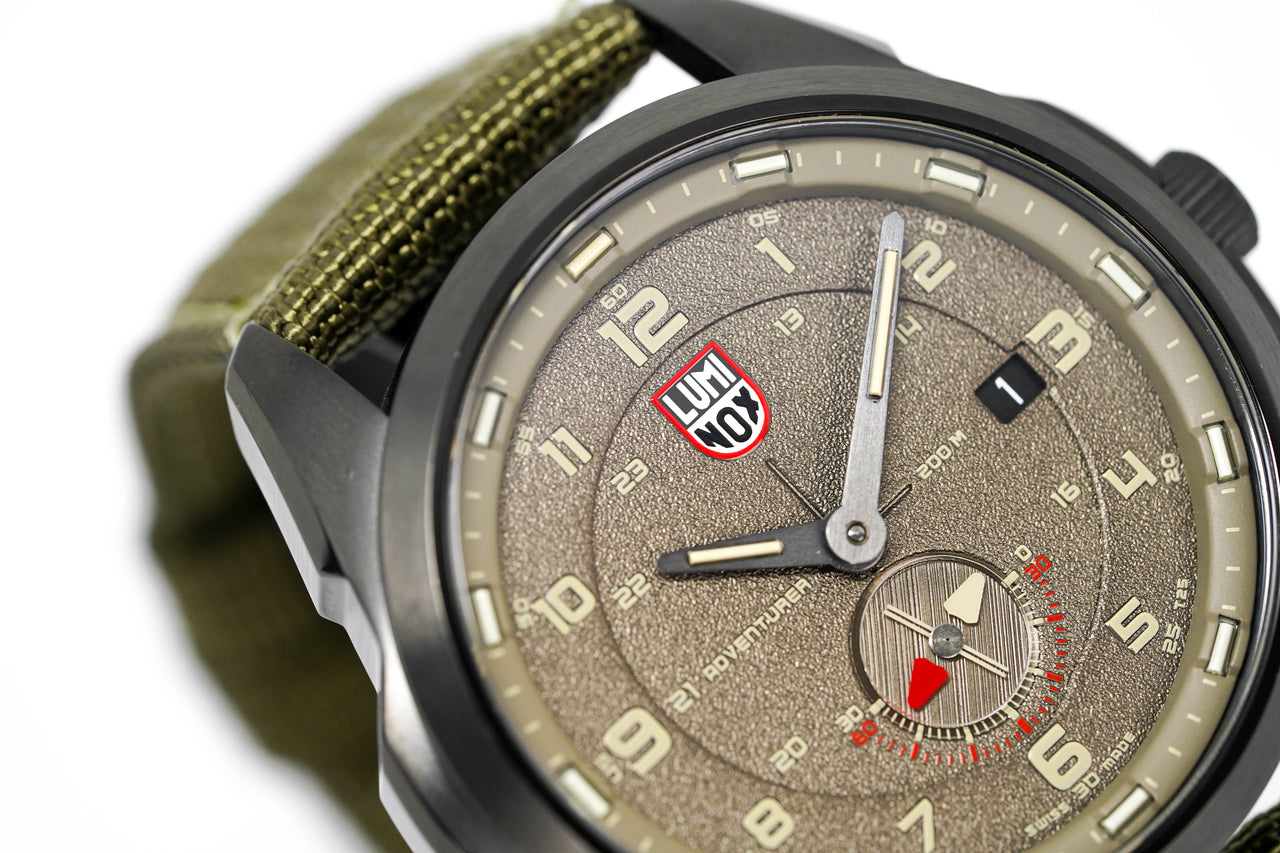 Luminox Men's Watch Atacama Adventurer Field Khaki