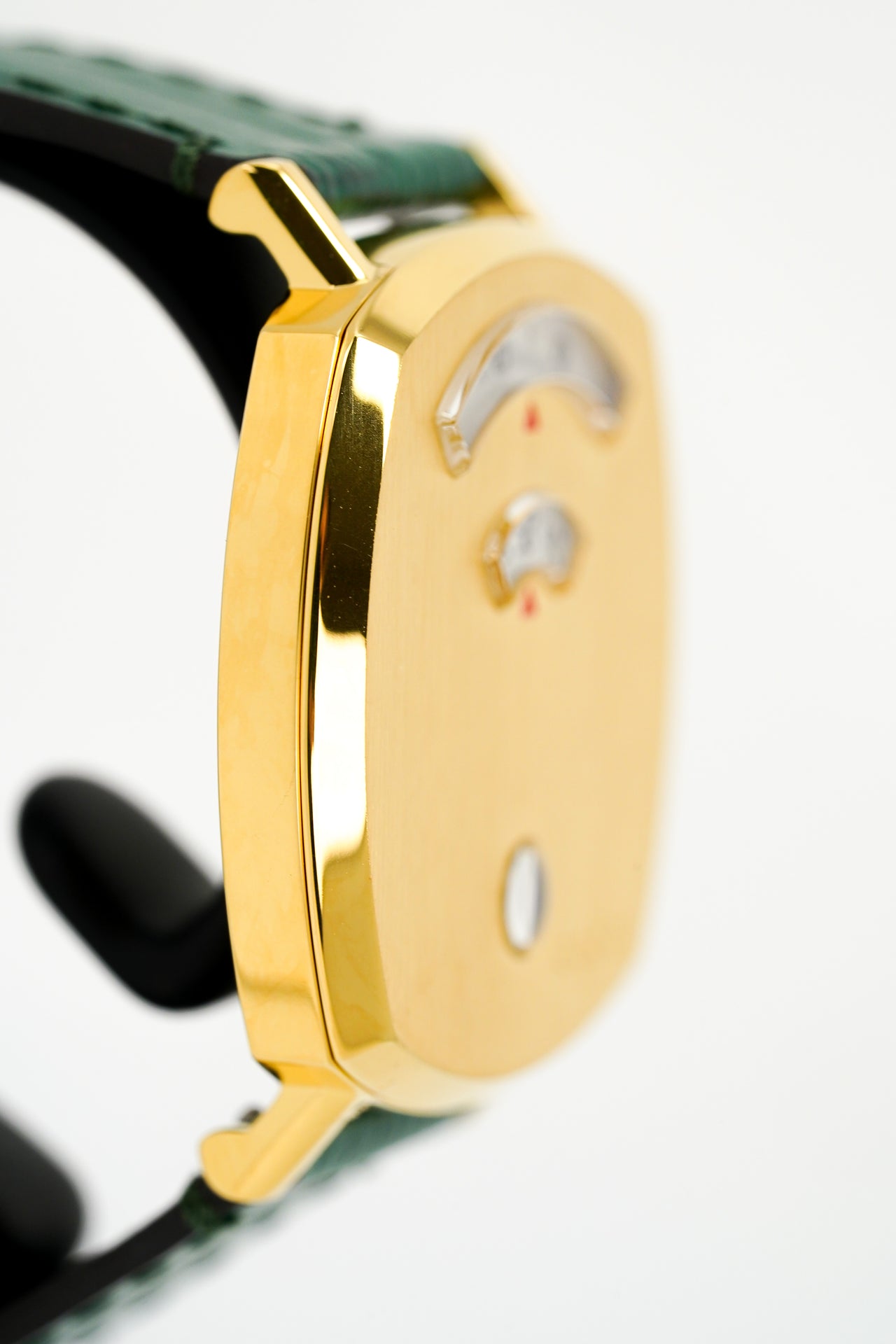 Gucci Watch Grip 35mm Yellow Gold Green Alligator