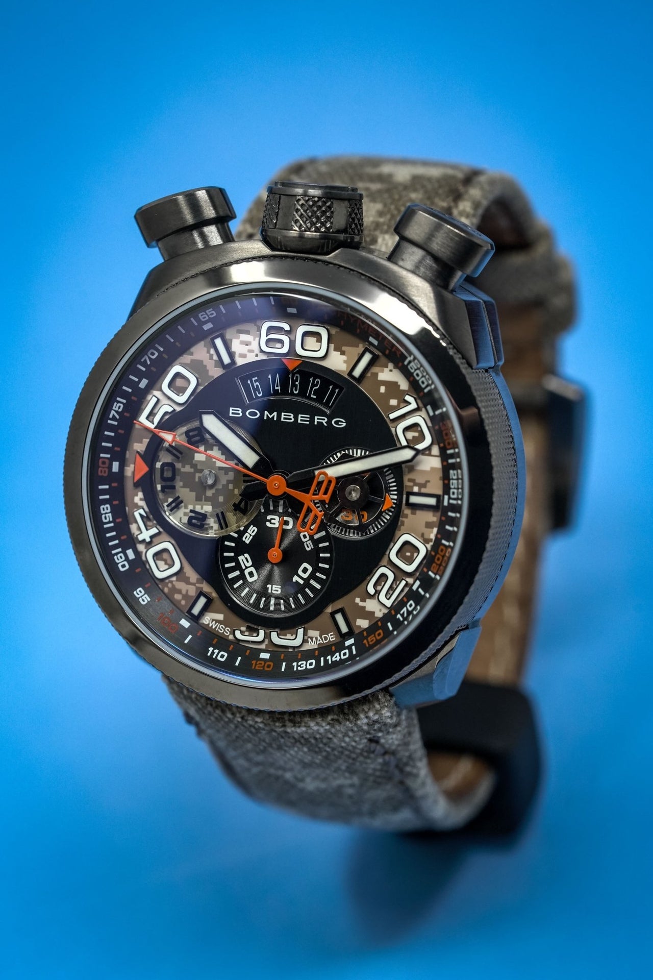 Bomberg BOLT-68 Chronograph Desert Camo - Watches & Crystals