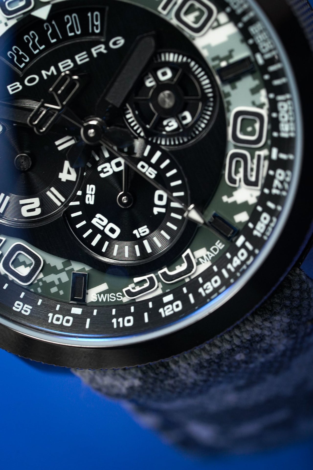 Bomberg BOLT-68 Chronograph Winter Camo - Watches & Crystals