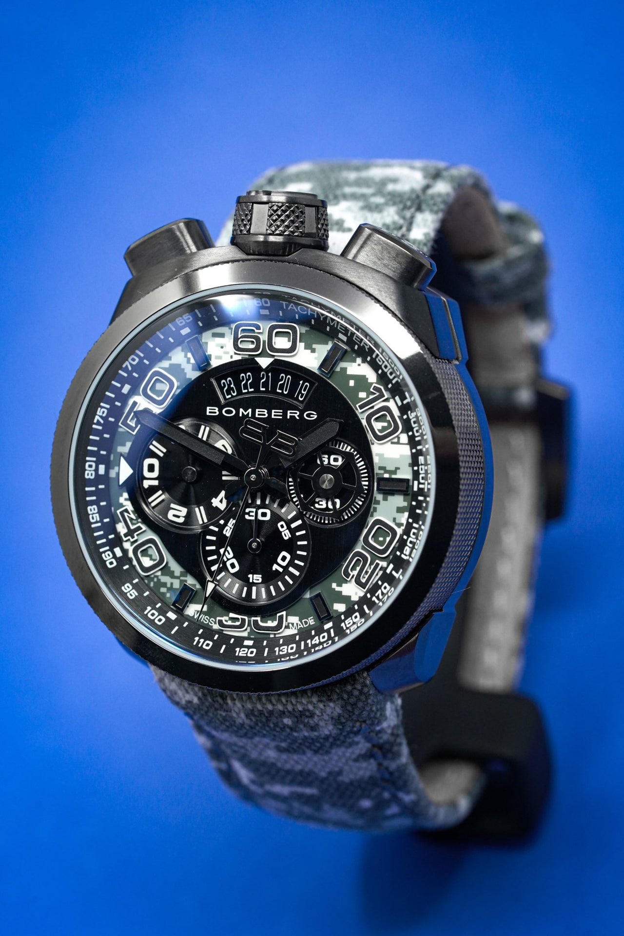 Bomberg BOLT-68 Chronograph Winter Camo - Watches & Crystals