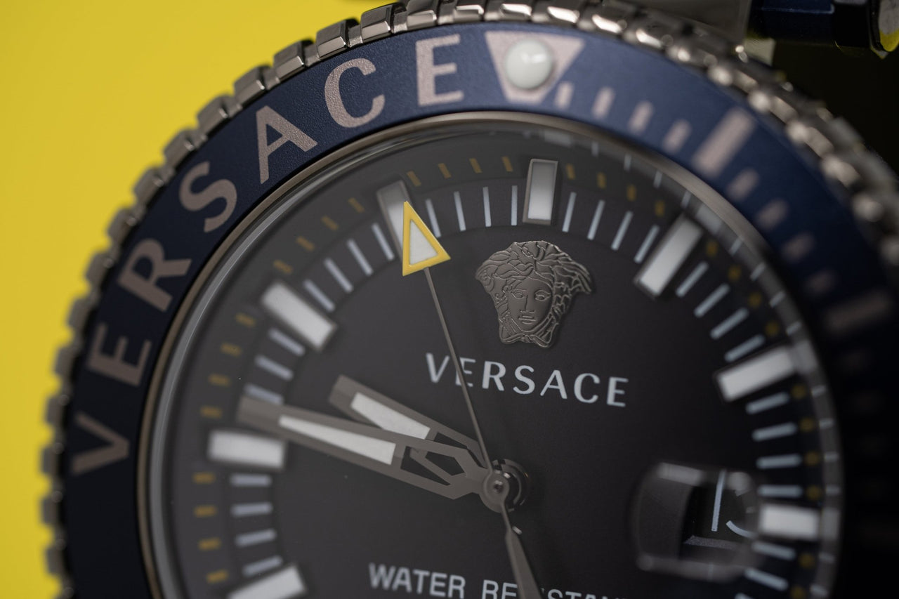 Versace V-Race Diver Blue - Watches & Crystals