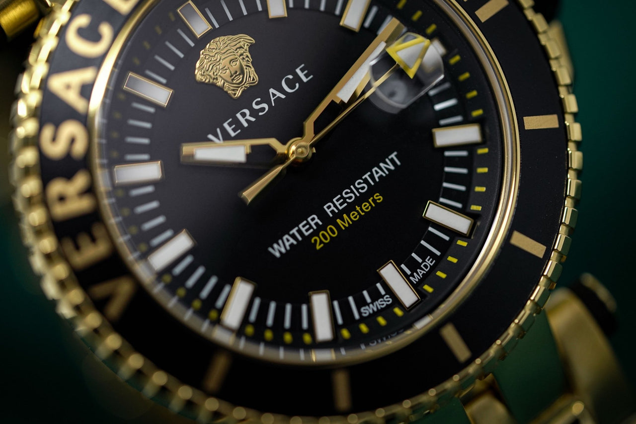 Versace V-Race Diver Gold Plated - Watches & Crystals